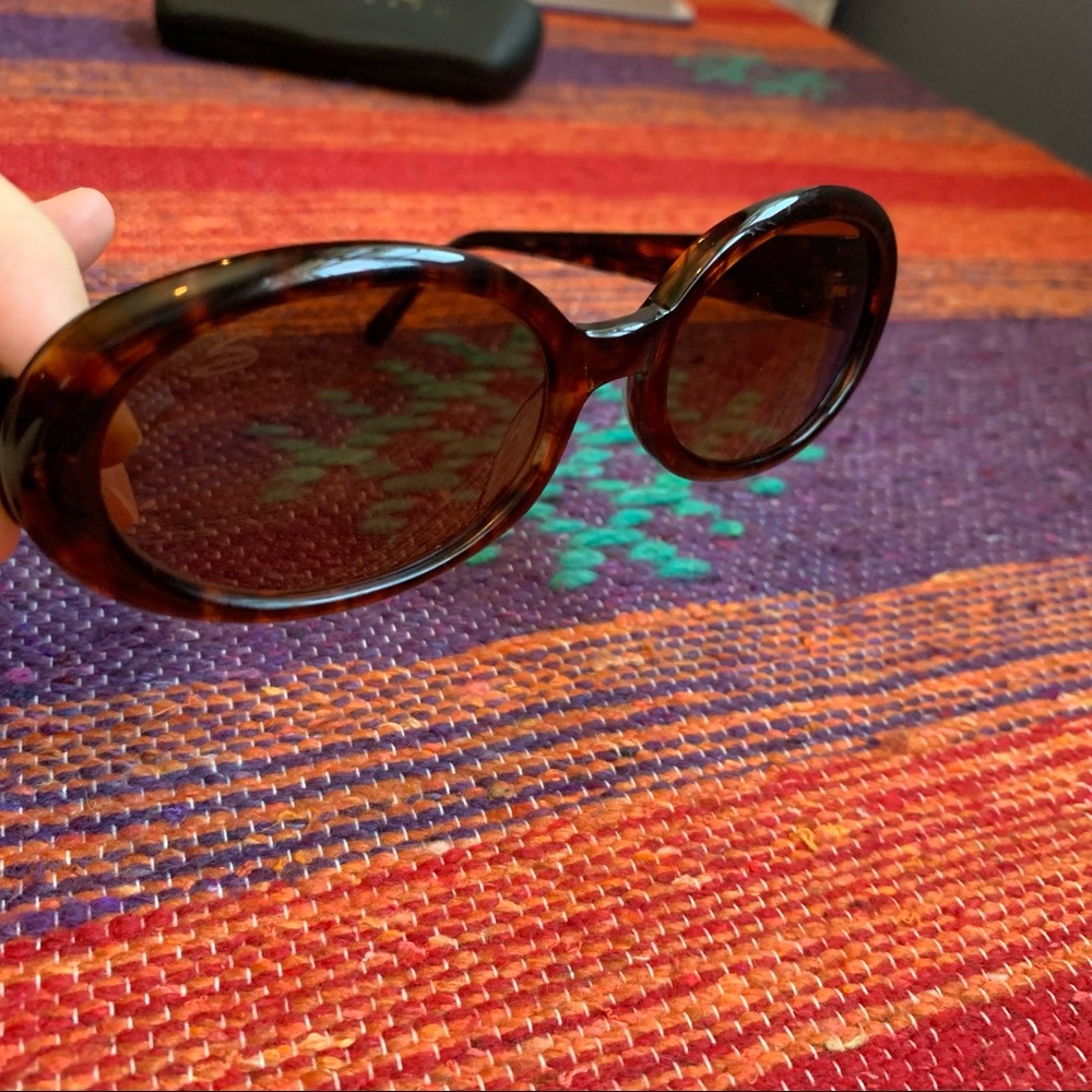 Women's Serengeti tortoise shell sunglasses - Picture 3 of 12